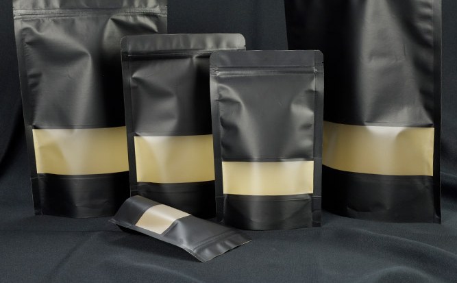 Black Matte Window Kraft Bag detail 8