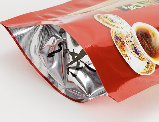 Heavy-Duty Red Foil Tea Pouch detail 3