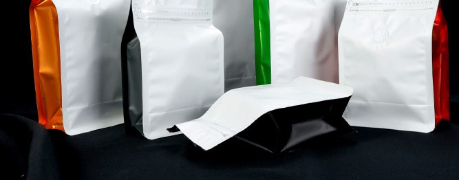 Two-Tone Valve Coffee Bag detail 1
