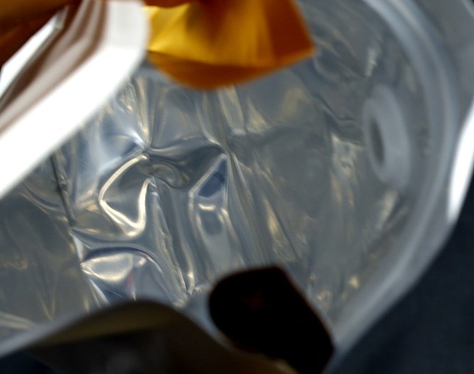 Two-Tone Valve Coffee Bag detail 6
